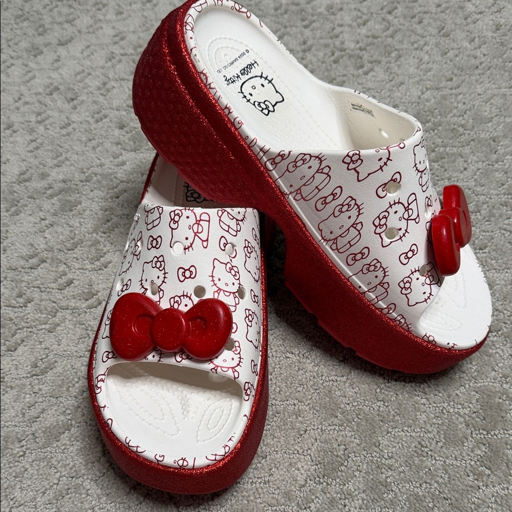 Hello Kitty Red and White Crocs with Bow Unisex Women size‎ 10 Men’s size 8